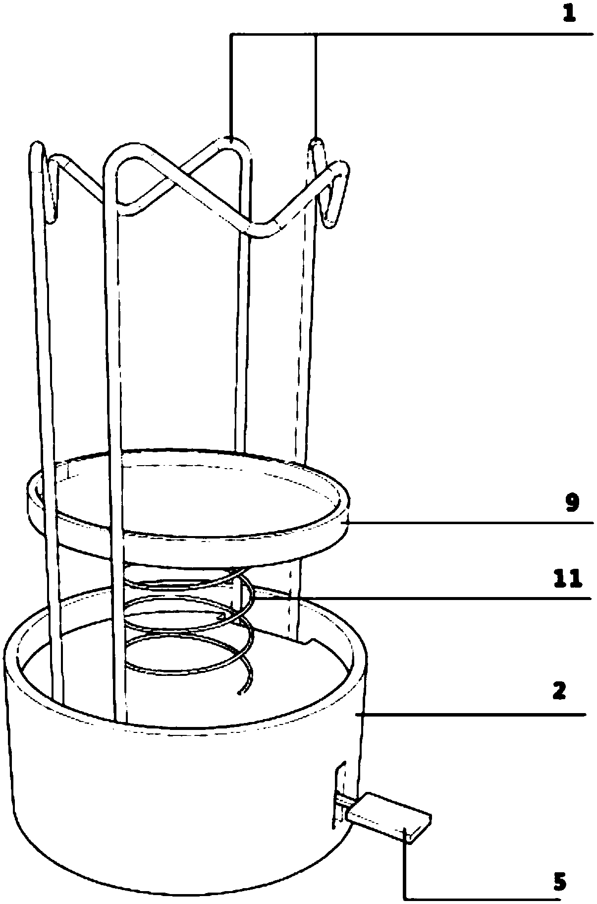 Trash bin with adjustable opening