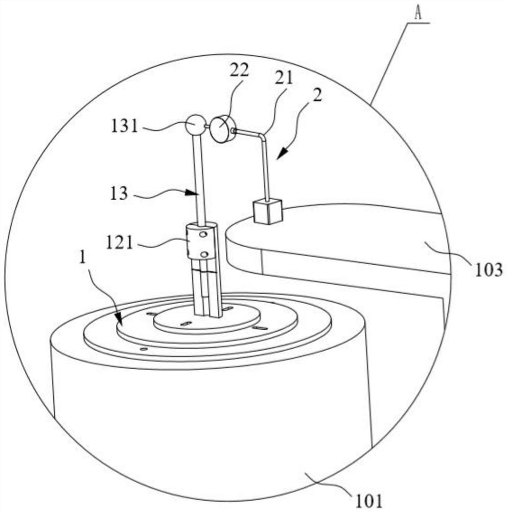 Isocenter debugging device and method for debugging isocenter of linear accelerator