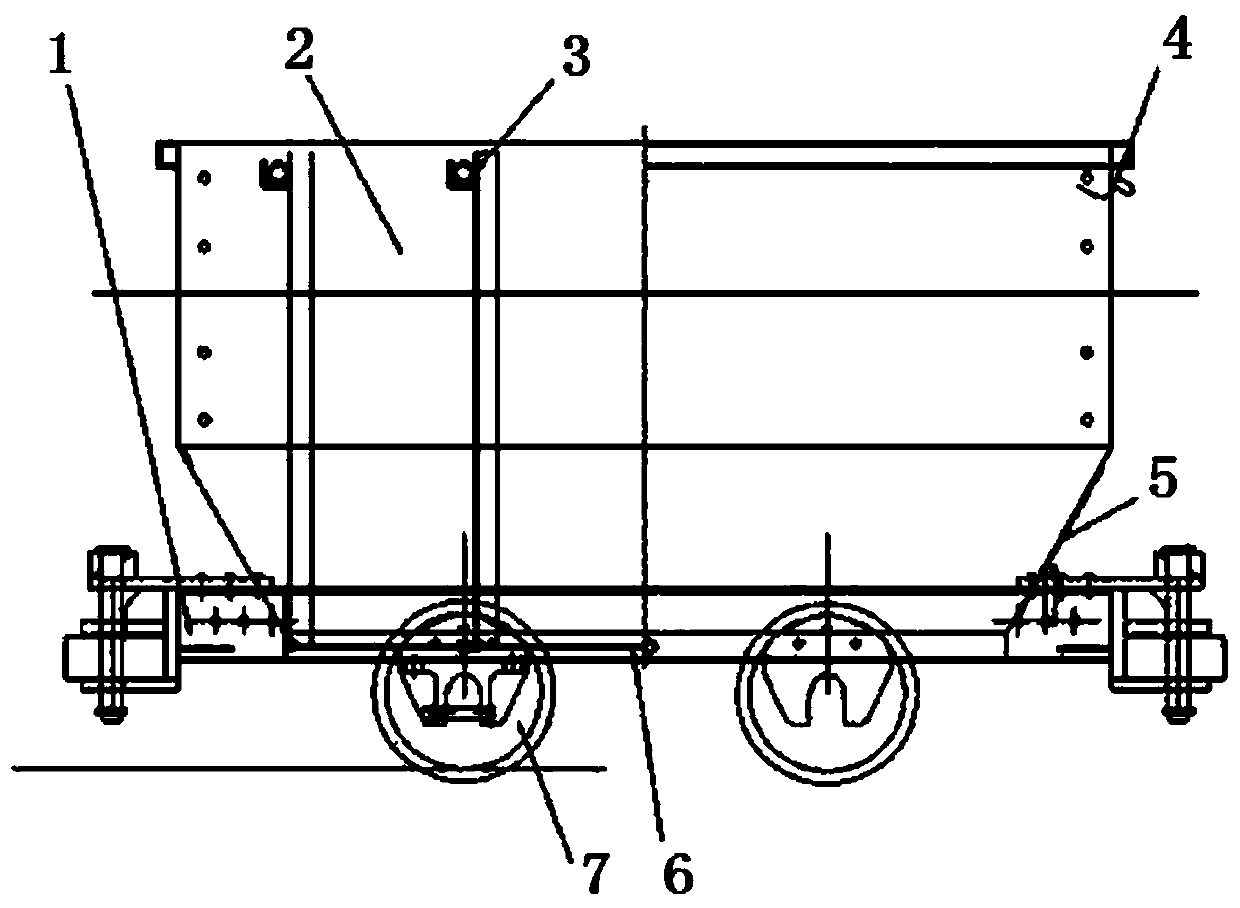 Bottom unloading type material conveying device with working condition sound pickup device