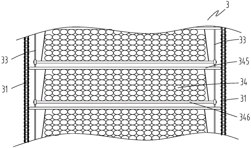 Continuous centring pre-heating and egg-boiling integrated machine