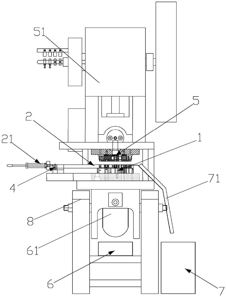 Blade punching forming device of thin cutter