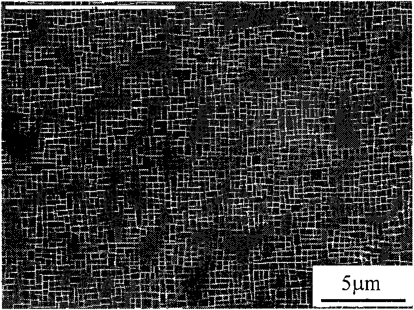 High strength and completely antioxidative third generation monocrystalline high temperature alloy and preparation method thereof