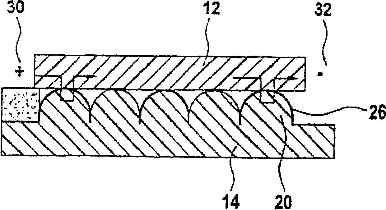 Pressure sensor comprising an elastic sensor layer with a microstructured surface