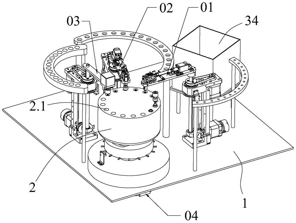 Automatic assembling and disassembling device for reaction tubes