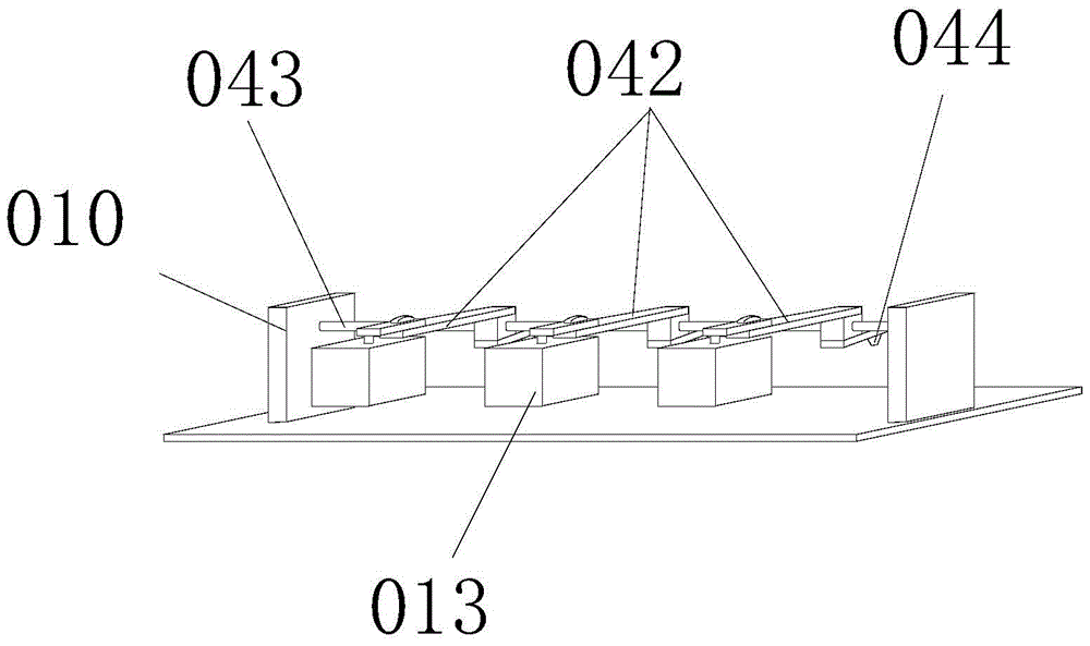 A fully automatic welding method for photovoltaic panels and an automatic photovoltaic panel welding machine for realizing the method