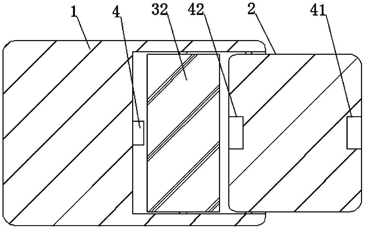 Self-closing electronic charging equipment and use method thereof