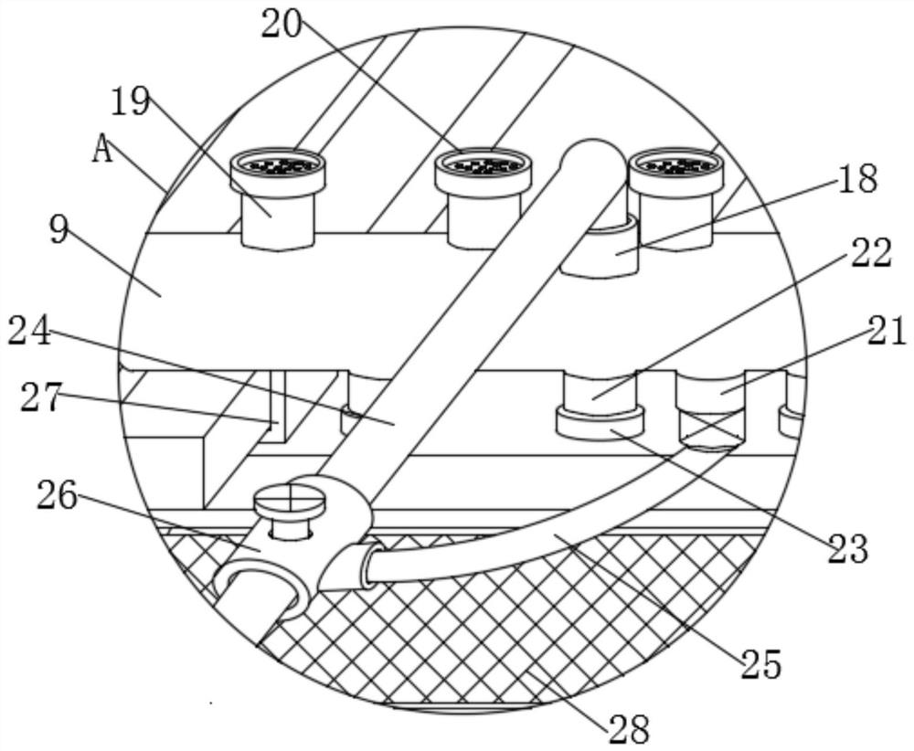 A quick flushing device for mud on the chassis of a muck truck for a construction site