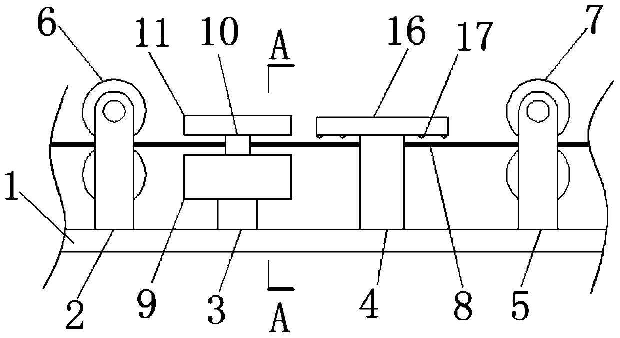 Steam loosening and carding device for textile fabric based on Bernoulli principle