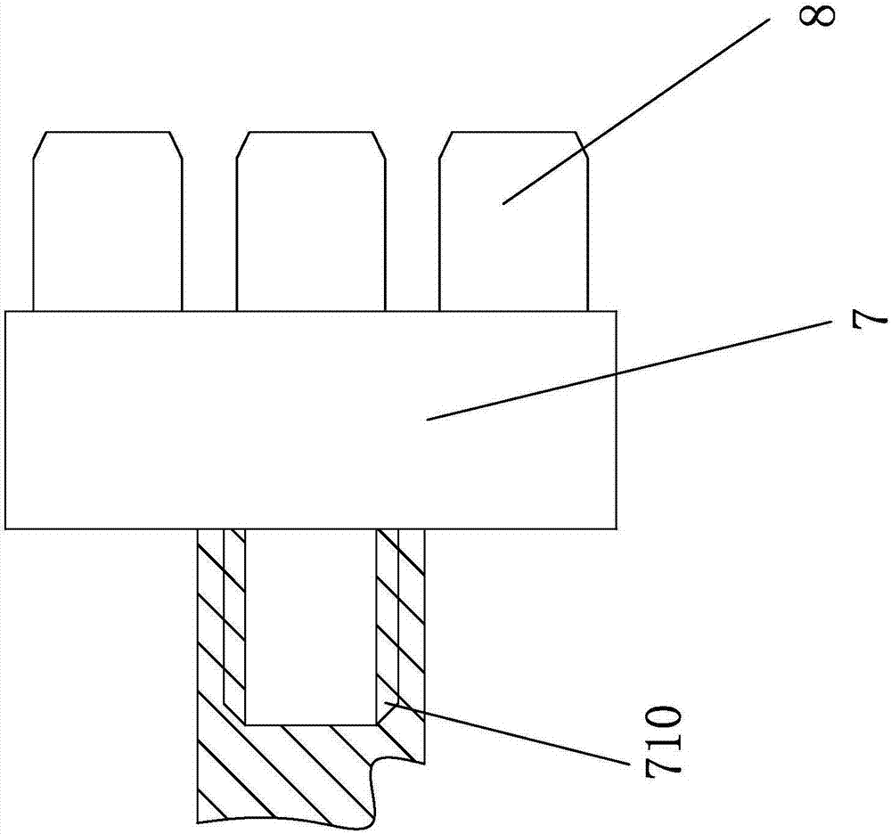 Rapid gasket pressing device and application method thereof