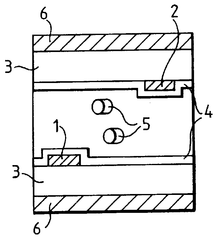 Liquid crystal display device with arrangement of common electrode portion and image signal electrode