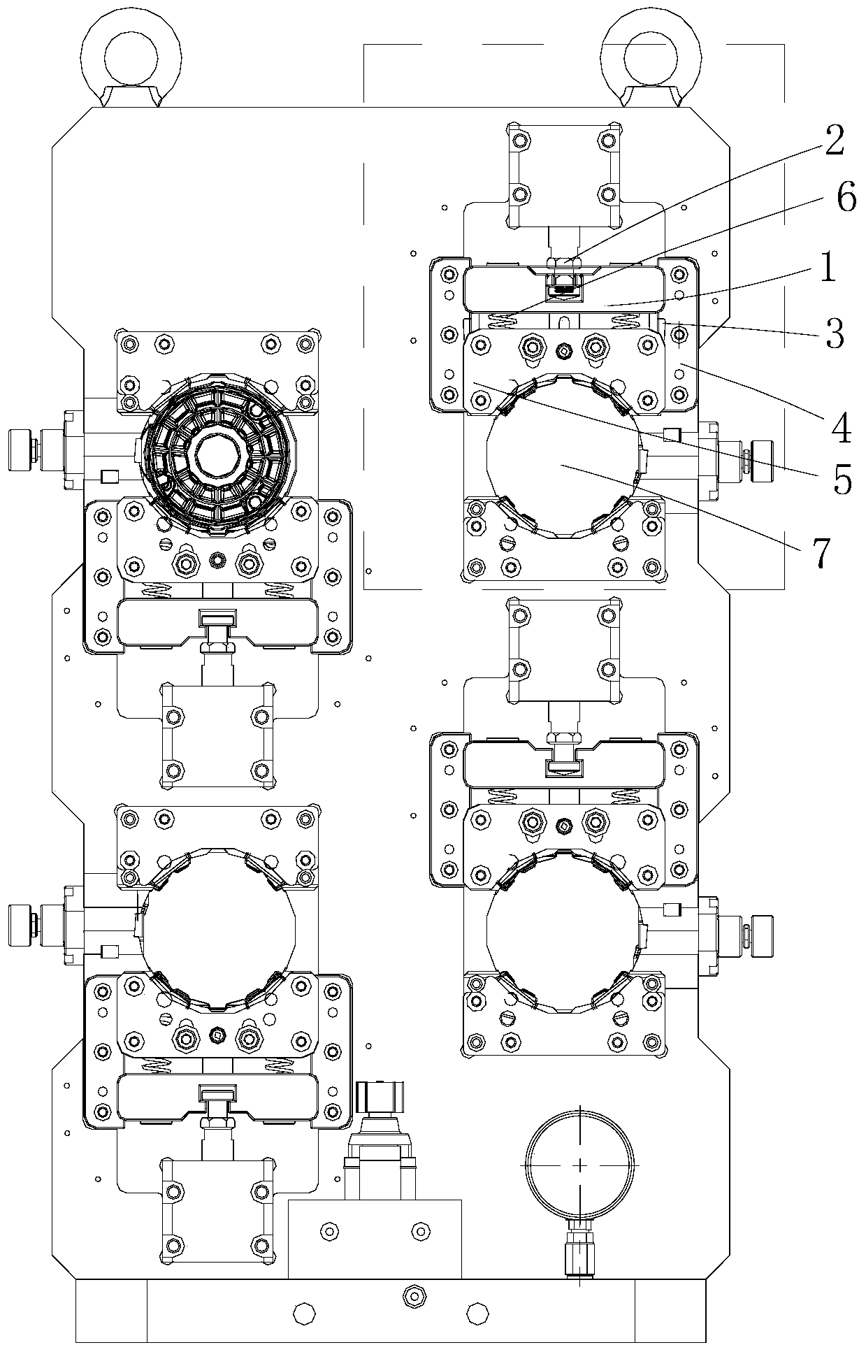 A self-locking device and method for mechanical fixing force clamping of thin-walled parts