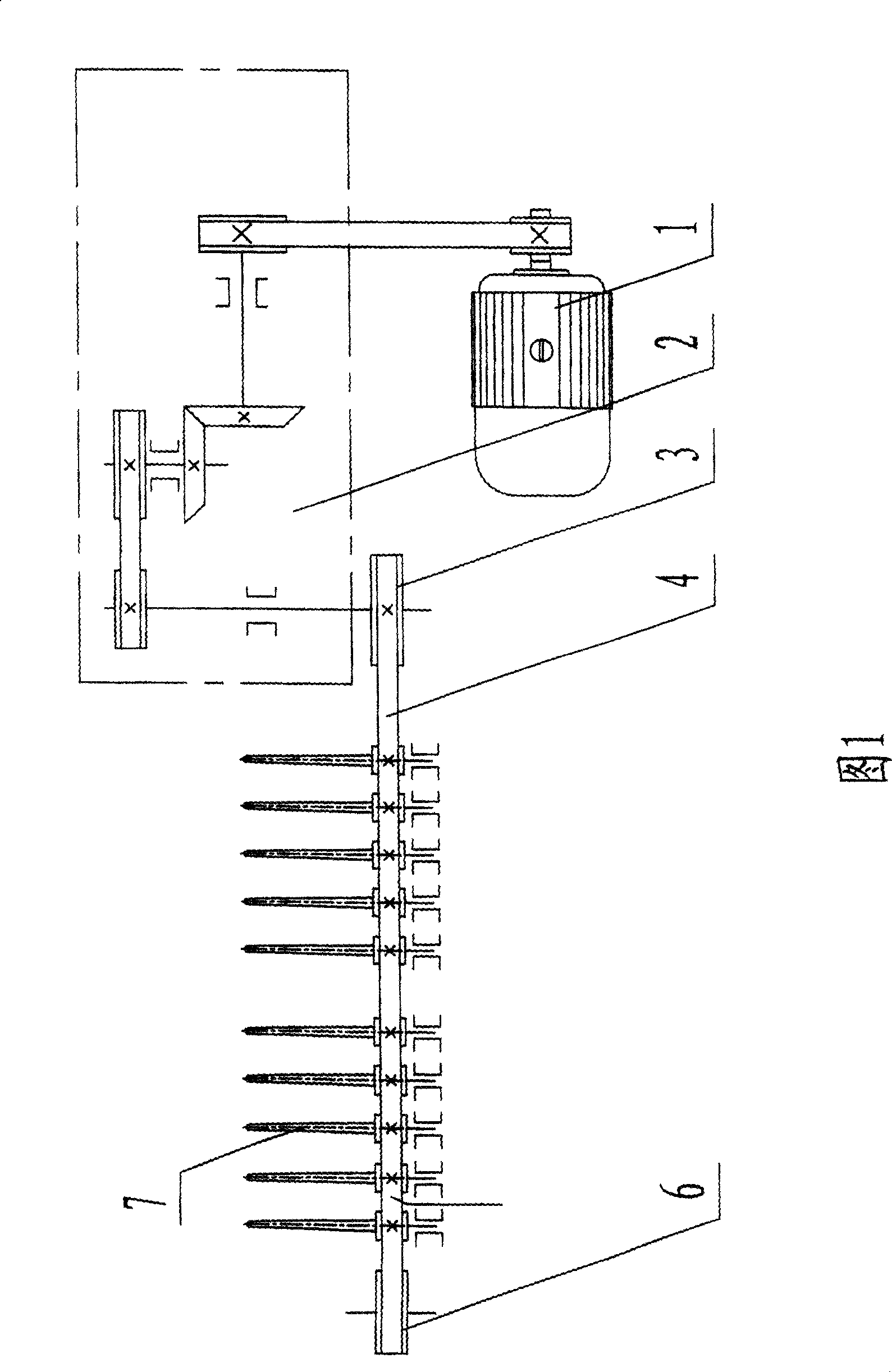 Spindle transmission mechanism of trestle-conveying-type spinning machine