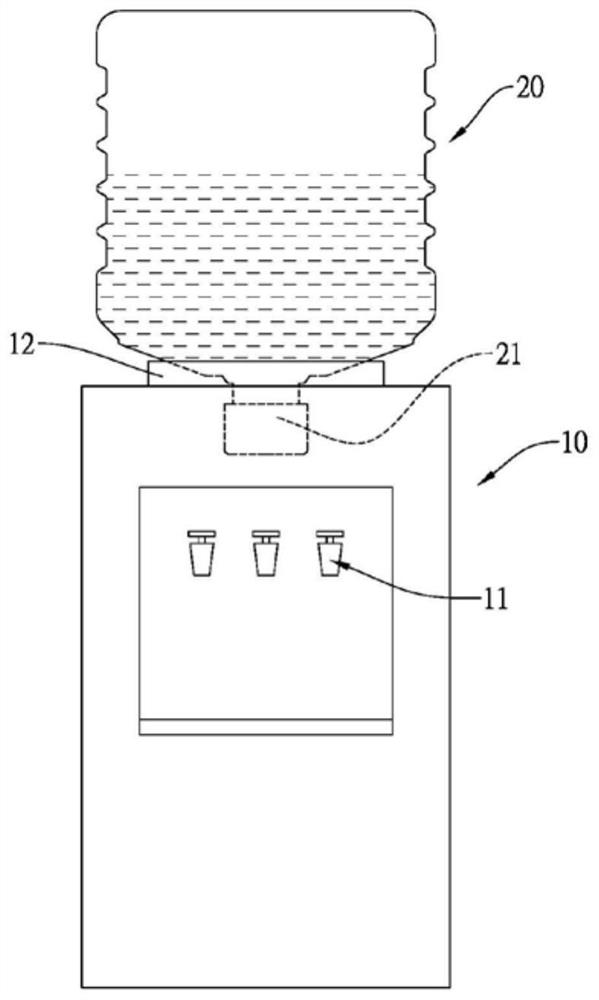 Bottom-mounted water dispenser and bottom-mounted water dispenser equipped with a shrink-wrapped bucket and method of use thereof