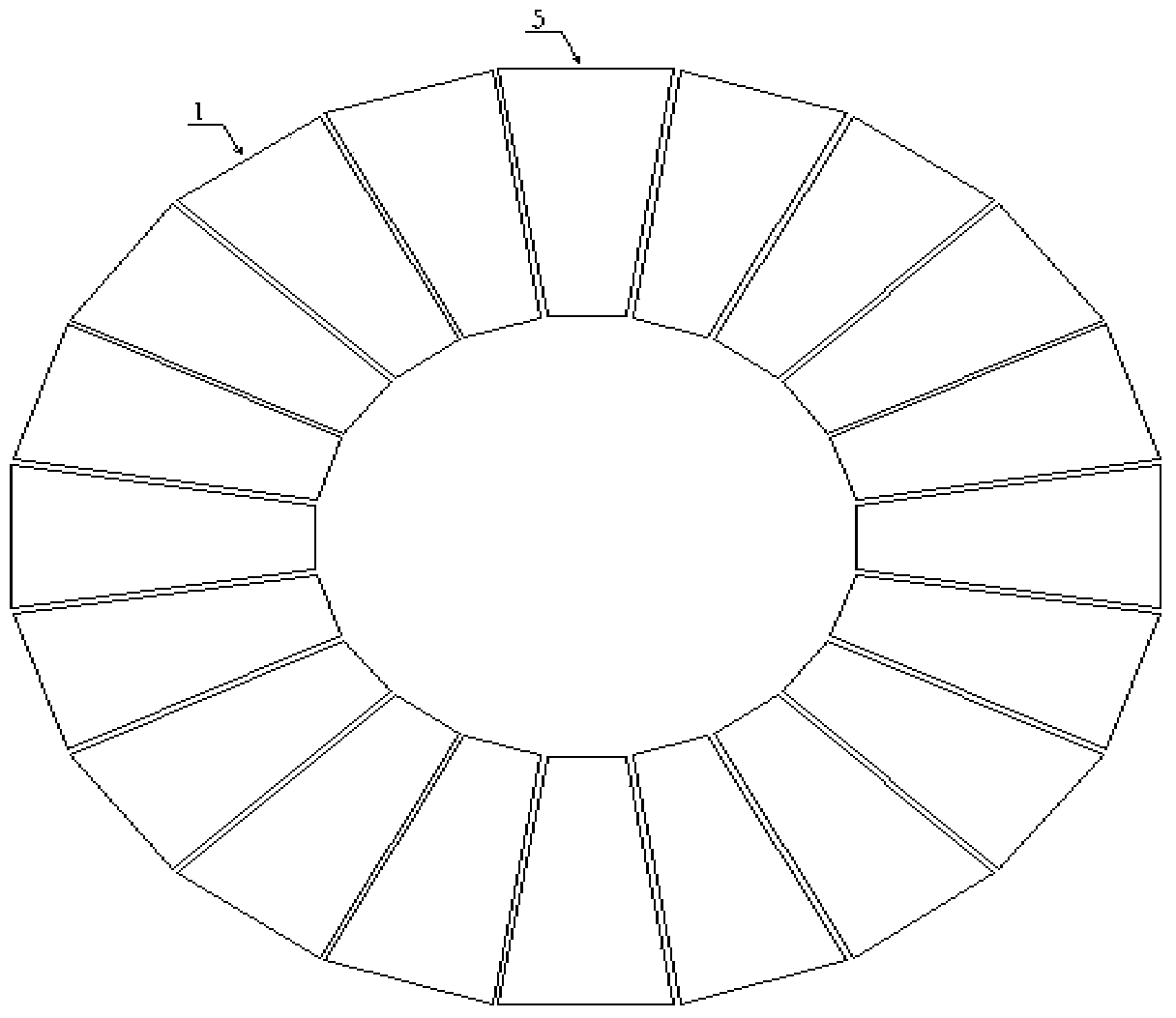 Automatic focusing system used for regulating solar condensing lens and focusing method thereof