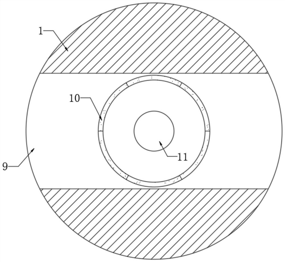 Light blocking prevention type solar lawn lamp