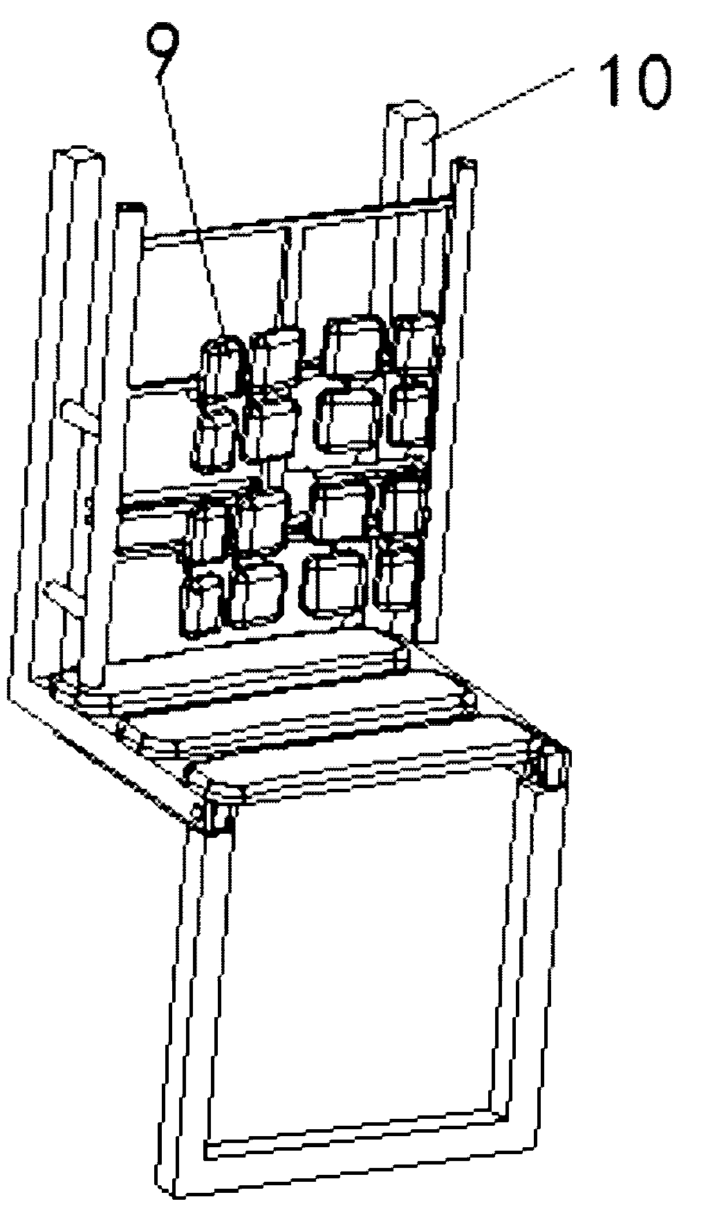 Bathing device adaptive to surface curve of human body