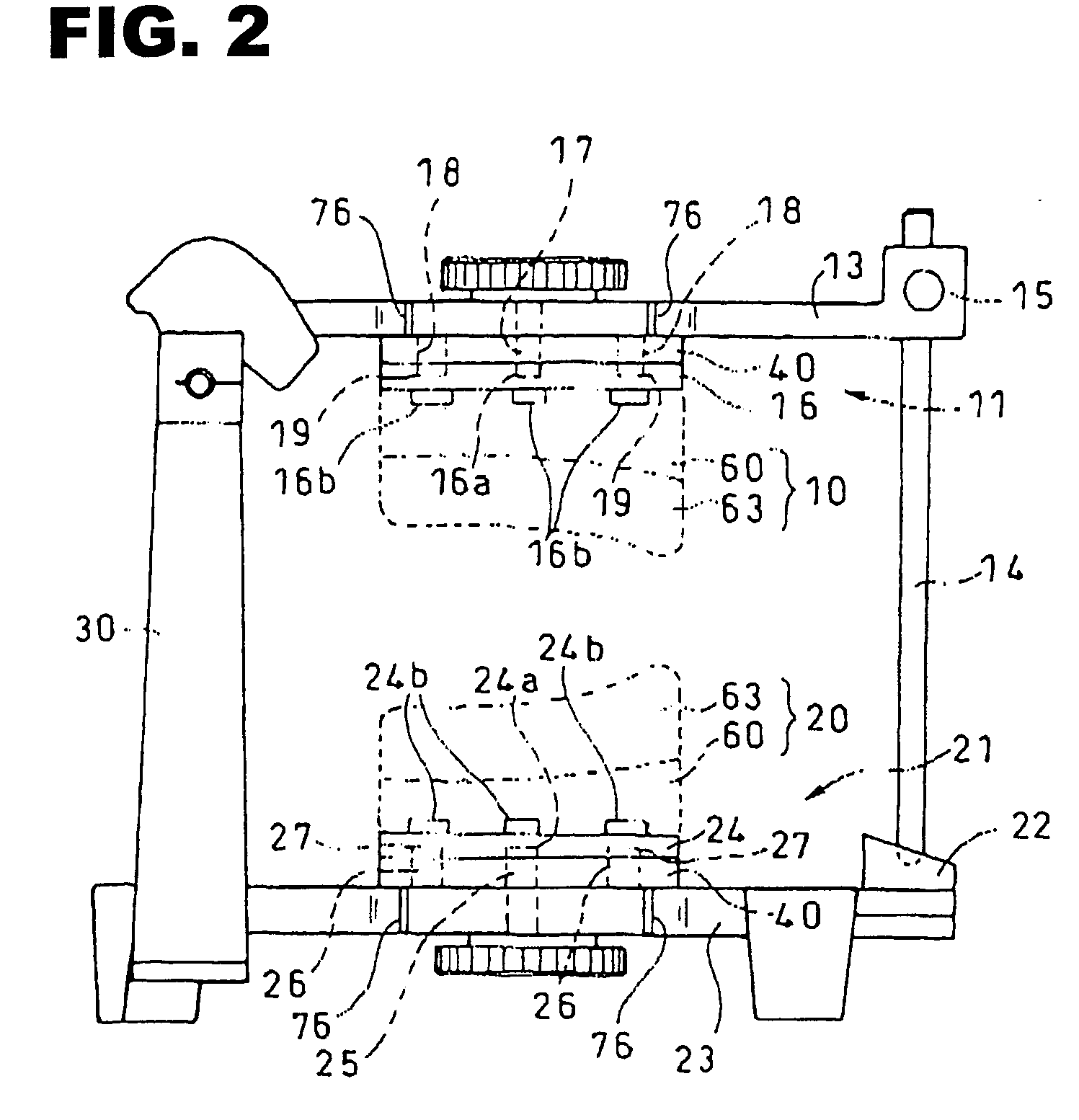 Dental articulator, method for producing dentures and method for adjusting the articulator in occlusion height in preparing the dentures