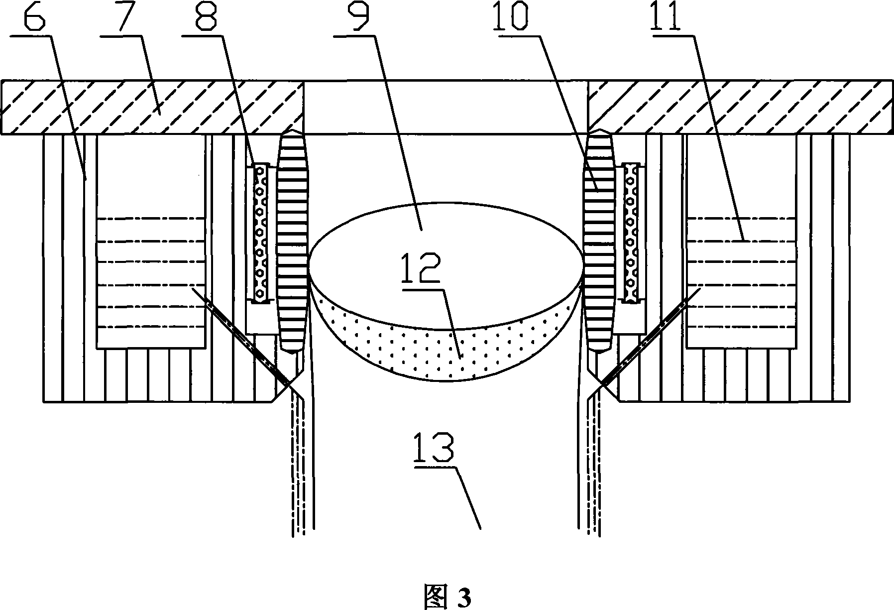 Assistant plumbago inner lining for semi-continuous casting aluminum alloy cake electromagnetic field