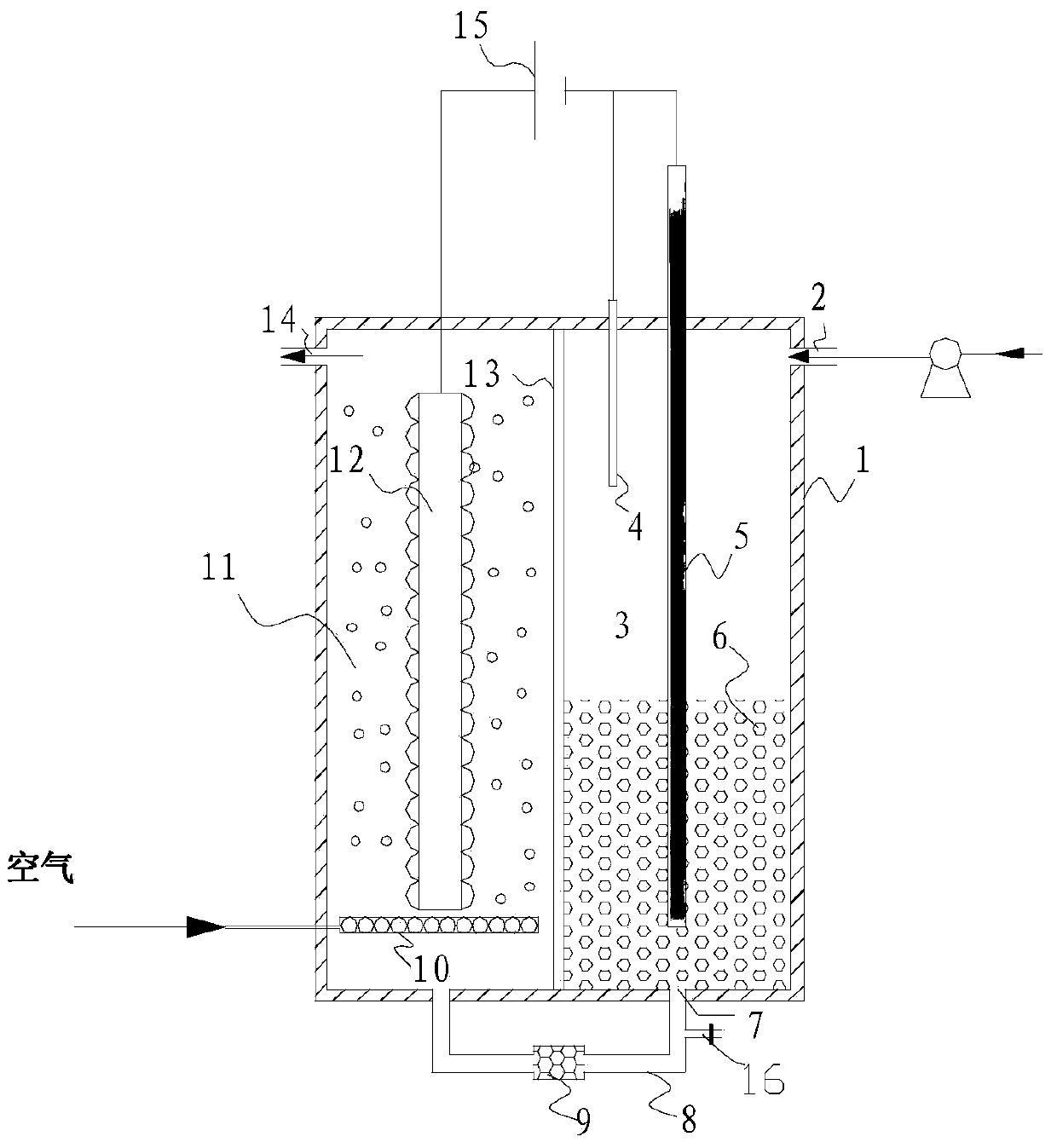 Bioelectrochemical reactor for treating organic fluoride-containing wastewater and treatment method for organic fluoride-containing wastewater