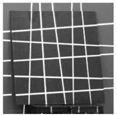 Feature point extraction method based on multiple laser-assisted targets