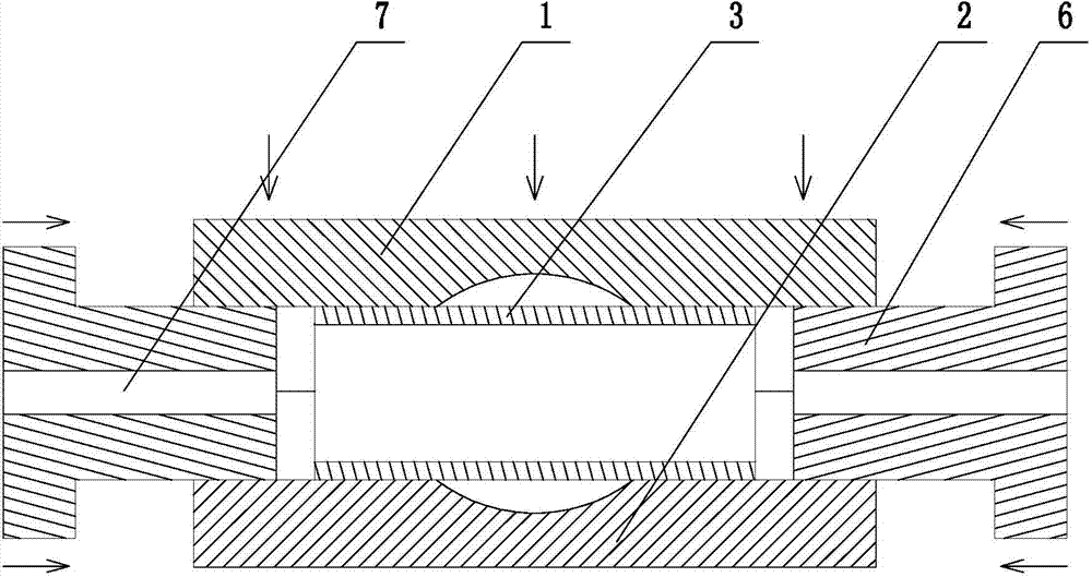 Production device of heat molding and water cooling process of uniform-section boron steel pipes