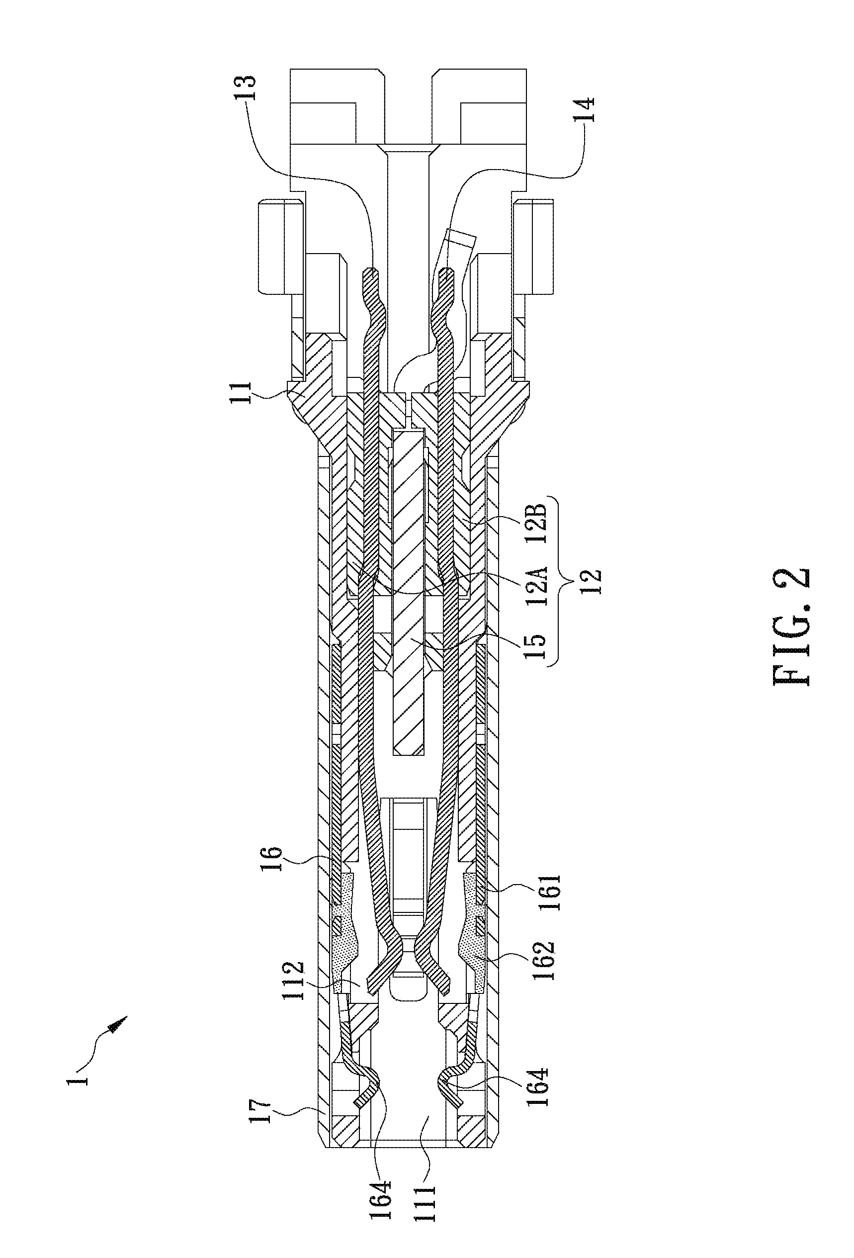 Signal connector having grounding member for pressing and preventing from short-circuit