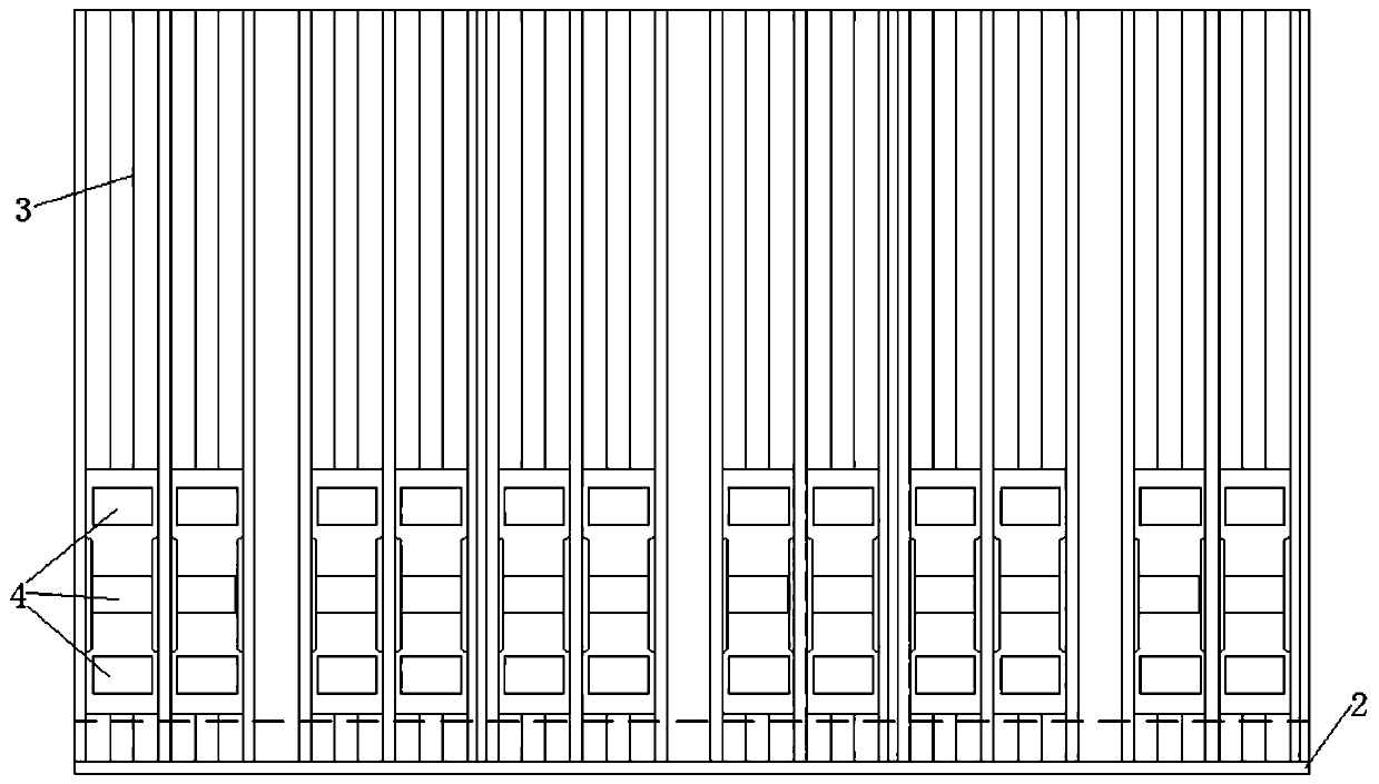 Non-equidistant seedling plate of transplanter