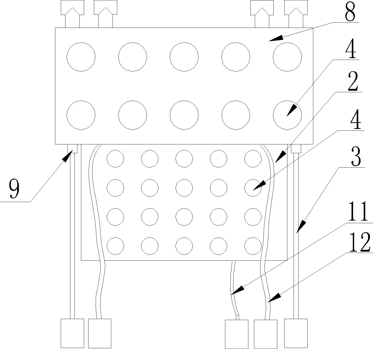 Multihole floating breakwater with wave energy weakened in multiple stages