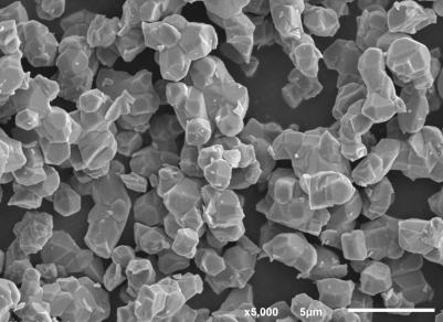 A preparation method of doped coating type single crystal ternary positive electrode material