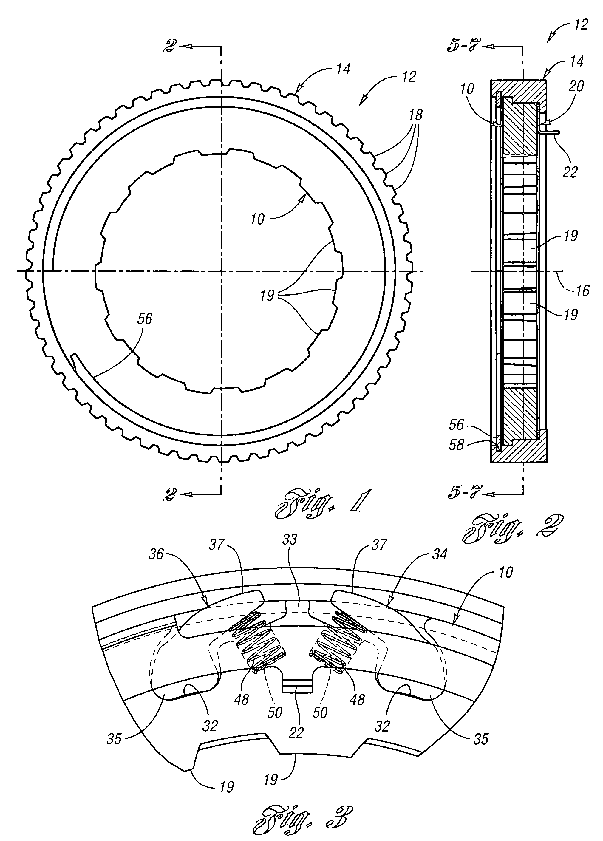 Overrunning radial coupling assembly and method for controlling the engagement of inner and outer members of the assembly