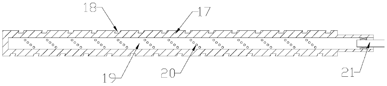 Tussah silk adhesion preventive carding device and carding method