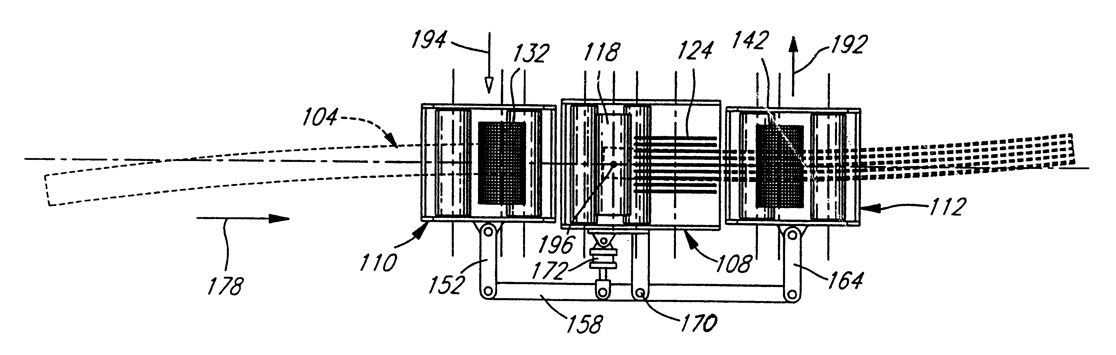 Apparatus for controlled curved sawing or cutting of two-faced cants