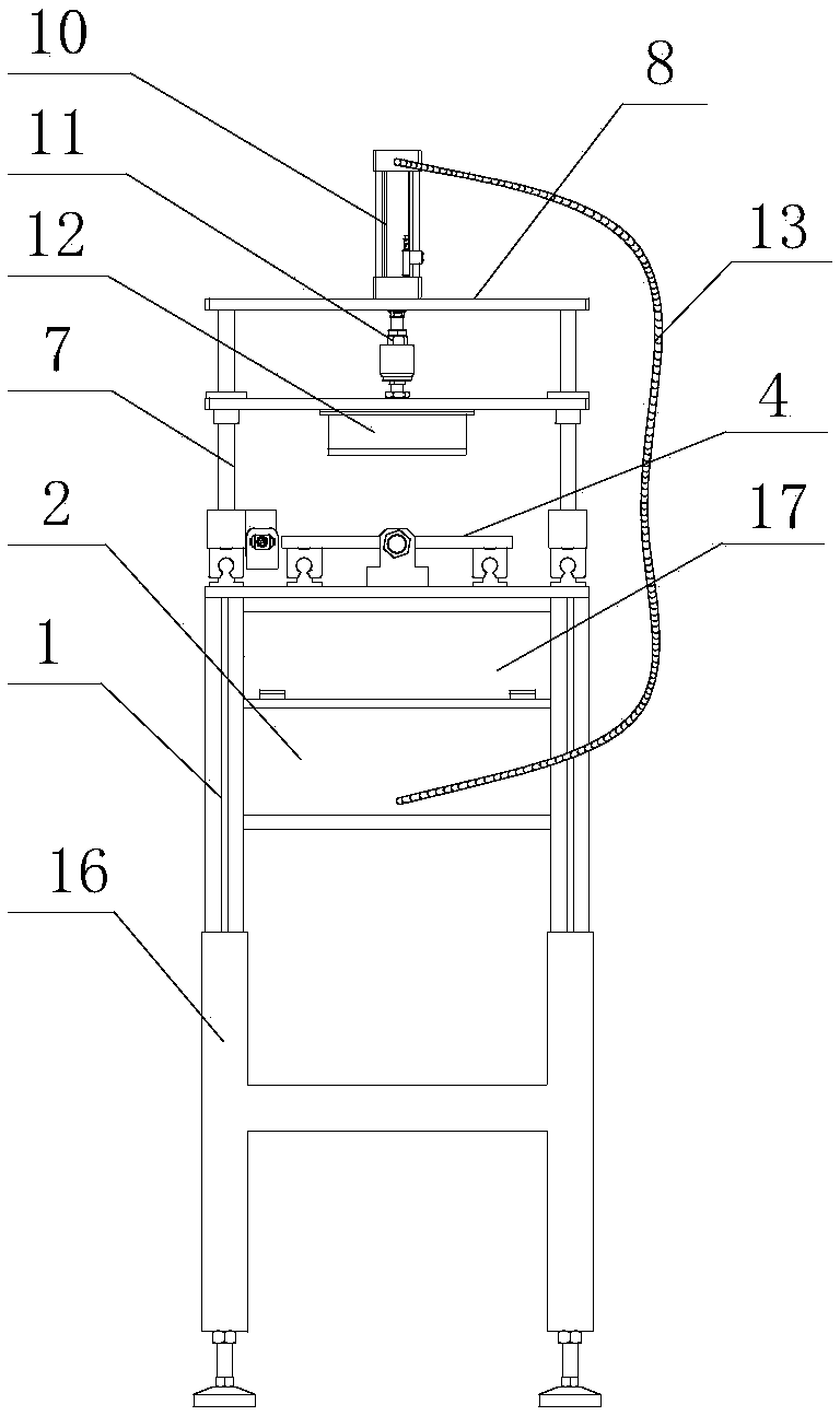 Ginseng slicing device with high safety