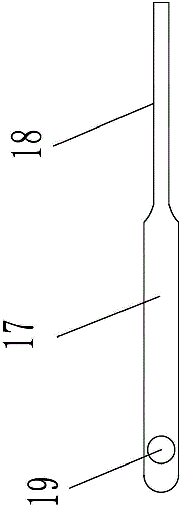 Alternating nail-feeding device for chassis squeeze riveter and operating method thereof