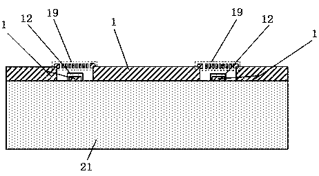 Symmetric thermoelectric MEMS microwave standing wave meter and preparation method thereof