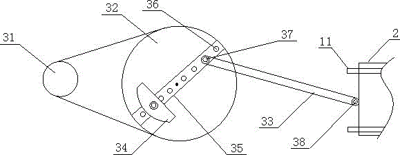 Reciprocating scraping type bamboo green removal device