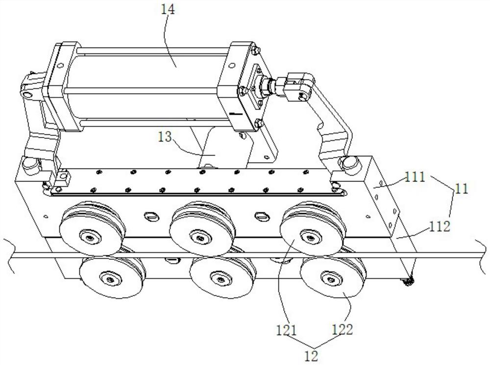 Threaded steel straightening device and straightening method