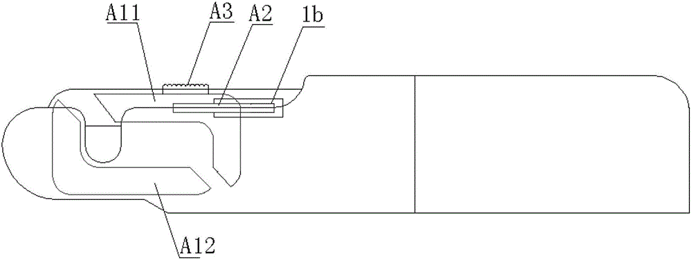 A small current clamp for on-site calibration of live measurement