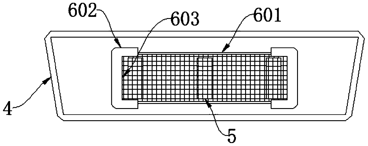 Packaging body for reducing lamination packaging structure of communication chip