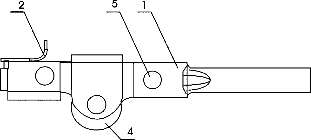 Wire-pulling iron wire binding machine