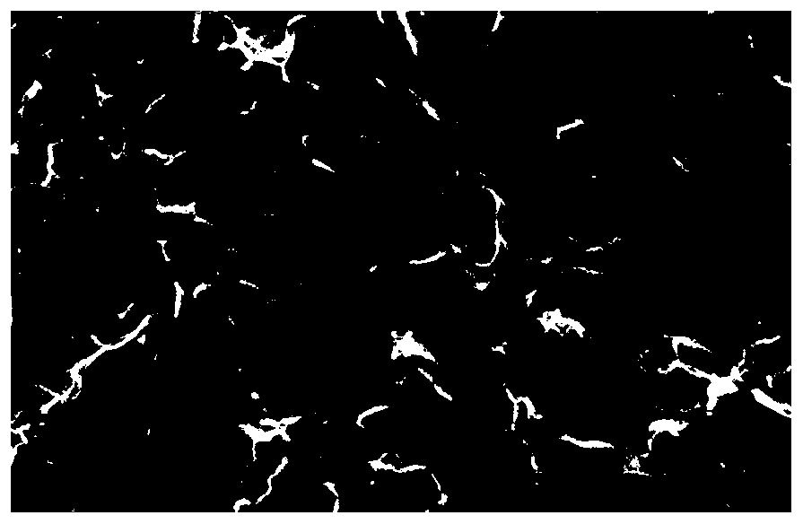 Method for preparing layered beta-nickel hydroxide/graphene material by utilizing induction effect of surface charges