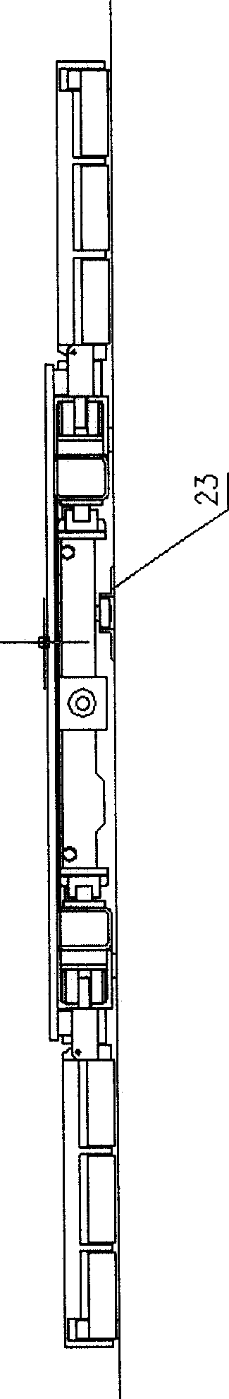 Ultra-thin full-floating vehicle-taking apparatus by manipulator