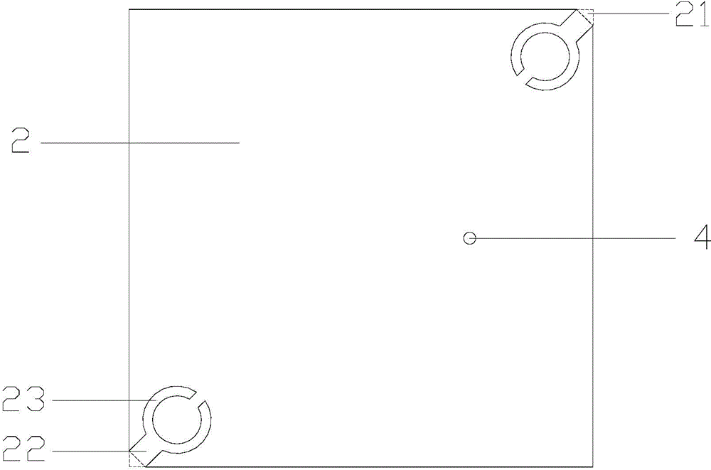 BeiDou microstrip antenna loaded with wrench type resonant rings