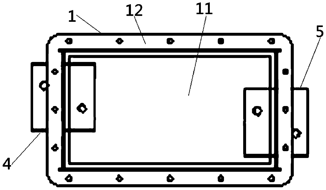 Ship water-penetrating closed cabin pipe bundle structure