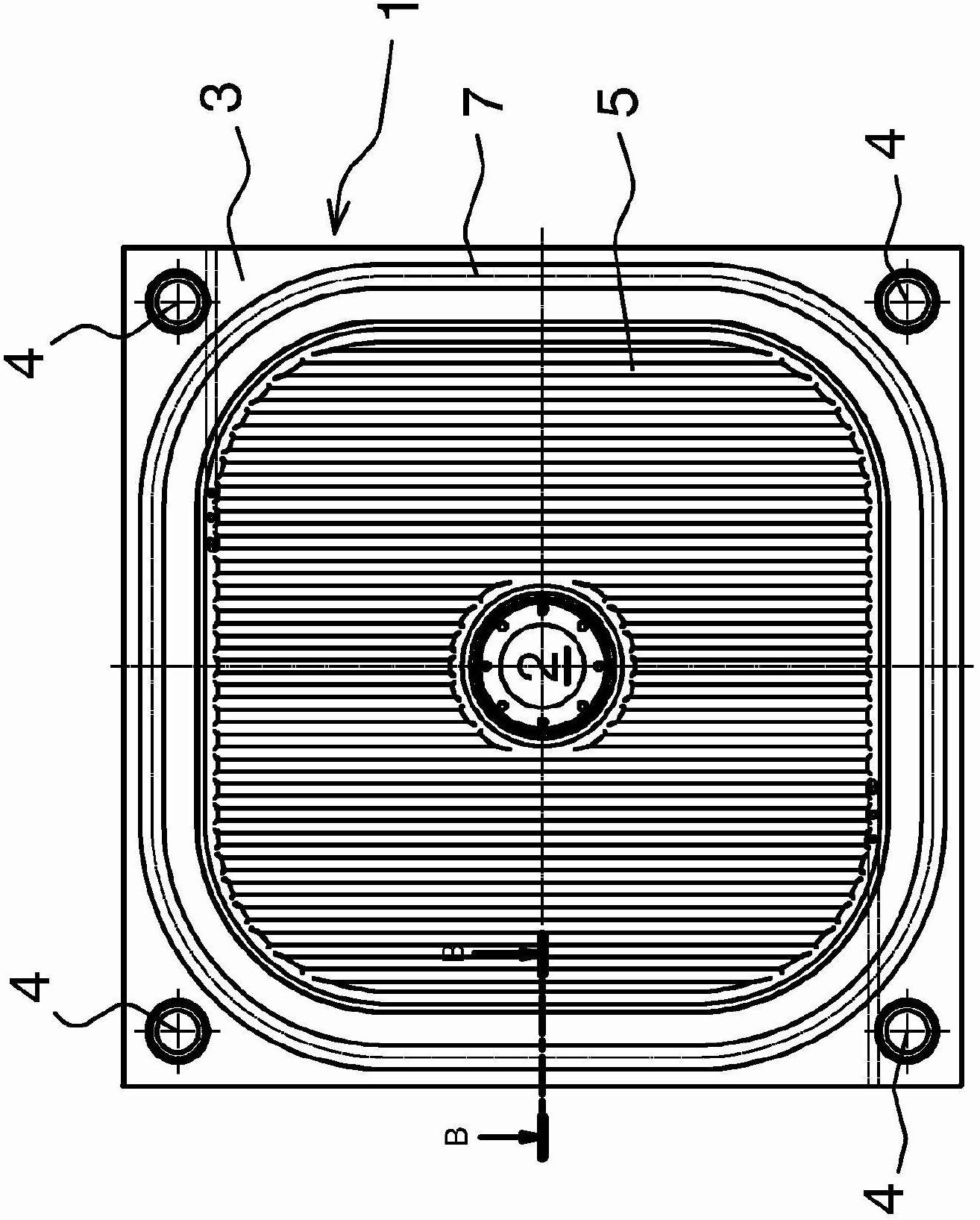 Filter plate comprising a temperature control body and filter cartridge comprising such a filter plate