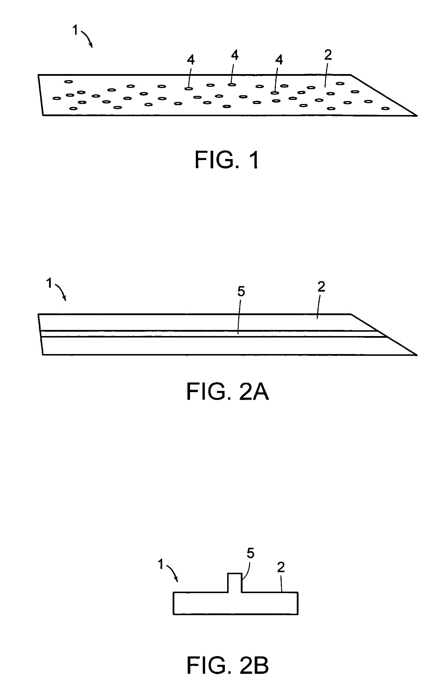 Synthetic textured thatch elements for building construction and methods of making the same