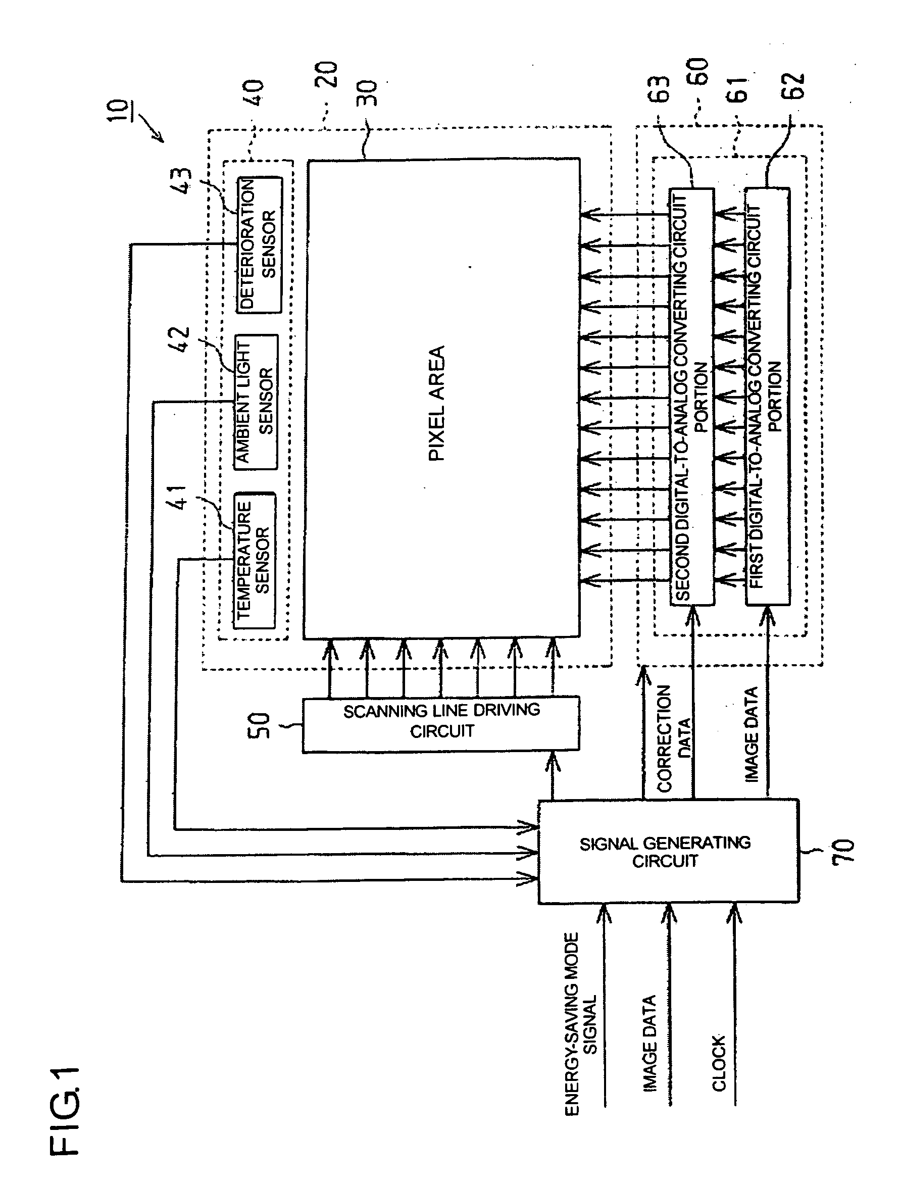 Digital-to-analog converting circuit, electroopitcal device, and electronic apparatus