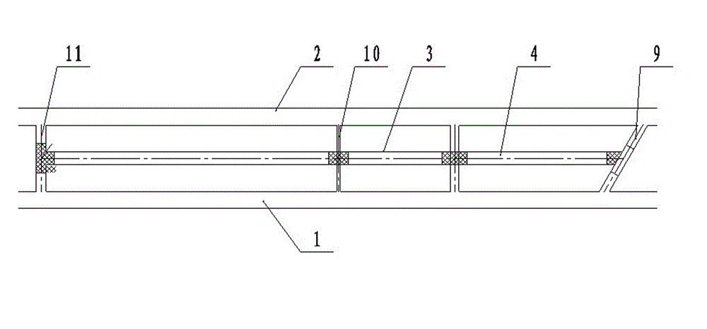 Tunnel construction structure for draining and desilting