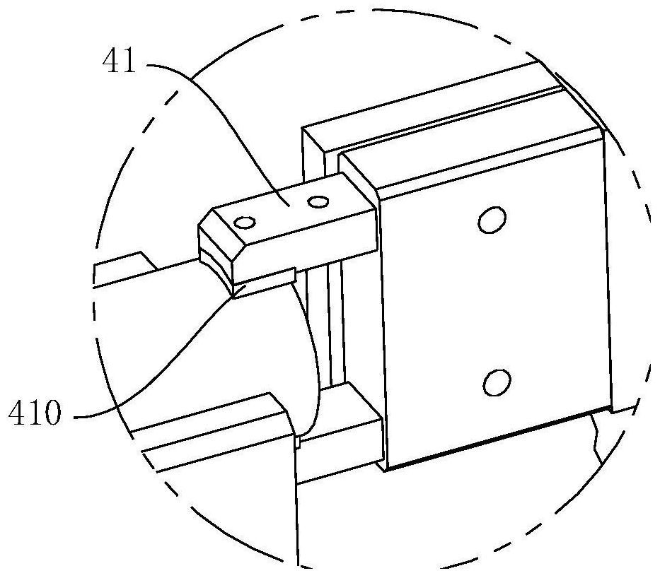 Shaft mold surface flaw detection repairing device and using method