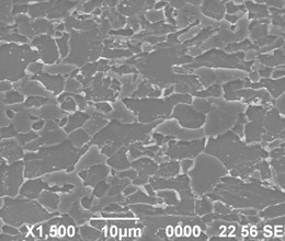 Large-deformation-preventing pipeline steel with excellent aging resistance and production method thereof